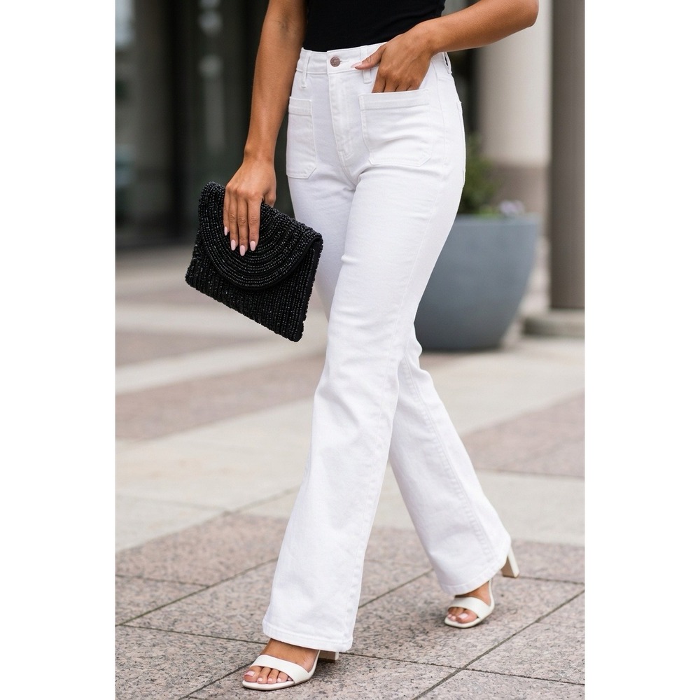 Universal Thread White High Rise Flare Jeans Front Patch Pockets Sz 8/R 70s Boho